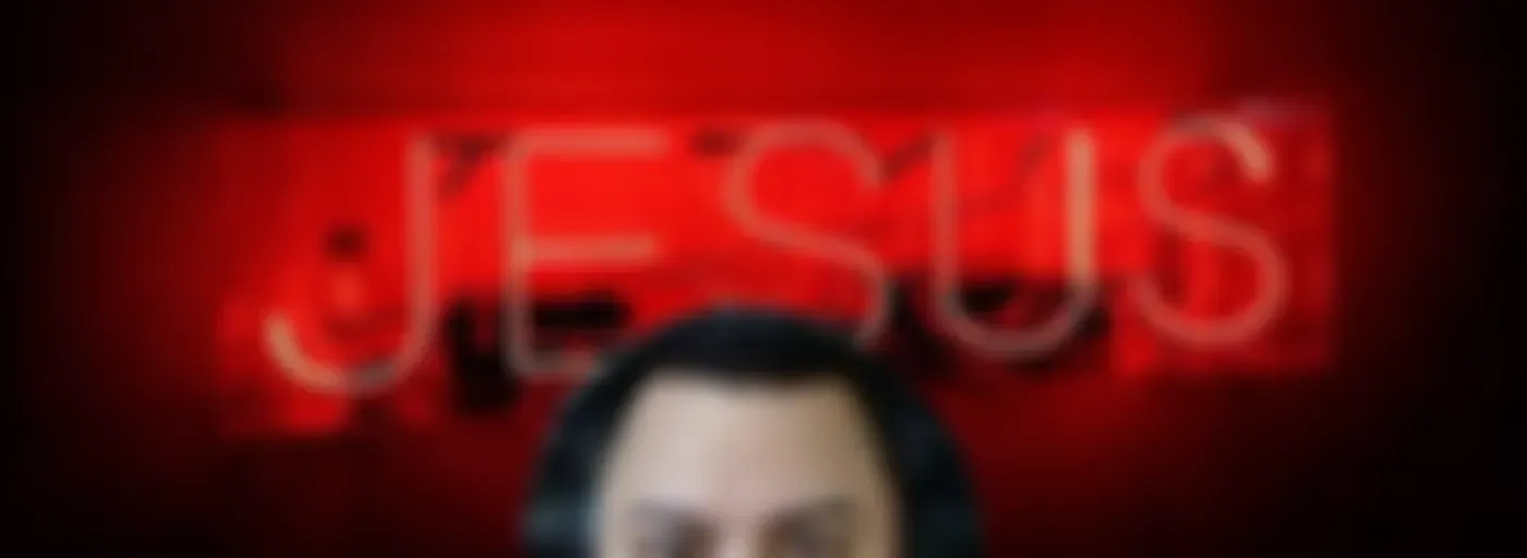 Dios se perfecciona en medio de tu debilidad.