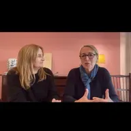 Fernanda Fragateiro: Eu acho que a poesia é a flexibilidade máxima. Não tem fim. A poesia é uma linha. Ler um poema é como pegares numa linha que não tem fim."