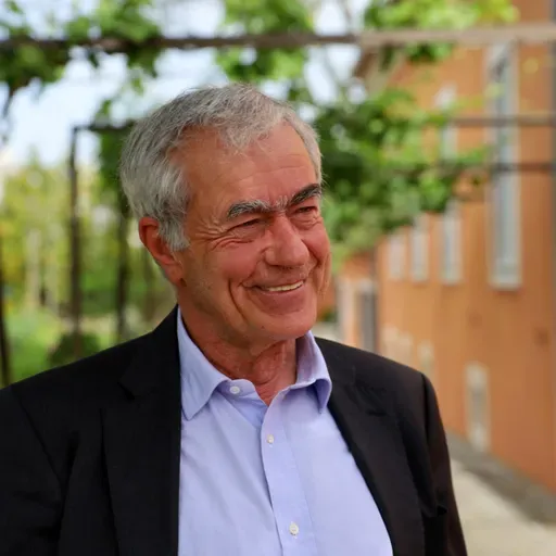 O amor à Igreja traduzido por Carlos Liz na procura da linguagem, dos 'porquês' e da descoberta do Espírito Santo – Emissão 09-04-2026