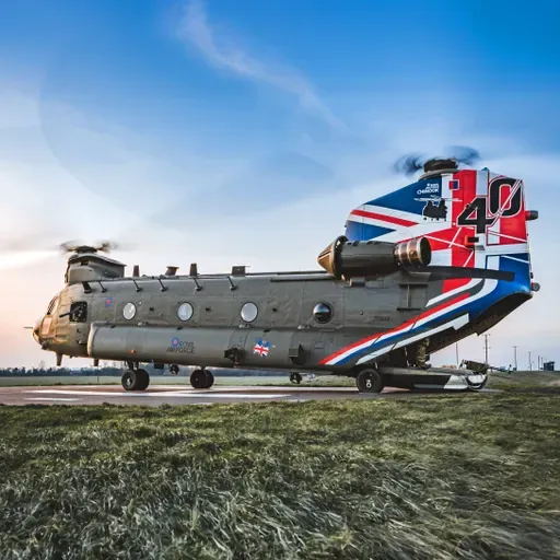 The CH-47 Chinook with "Jellers"