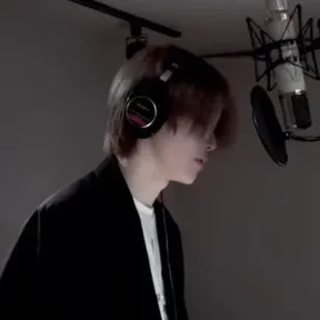 B Radio