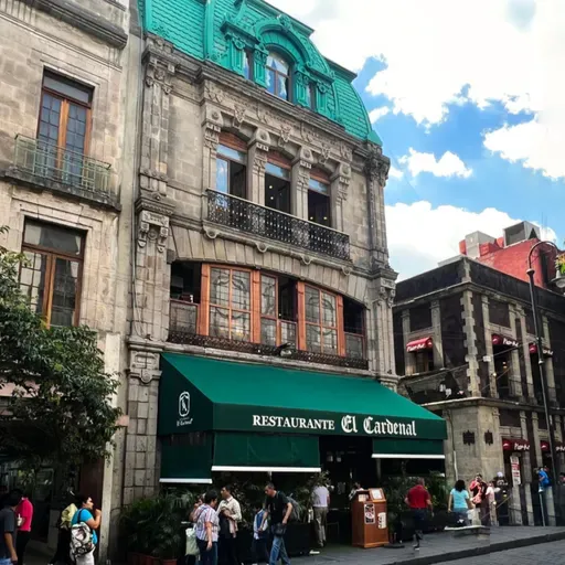 “Motolinía y Palma” …calles paralelas y cercanas