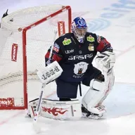 Eisbären Berlin starten mit Jonas Stettmer im Tor in die Play Offs