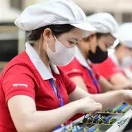 Đề xuất tăng ngày nghỉ dịp Quốc khánh để cha mẹ được đưa con đến lễ khai giảng