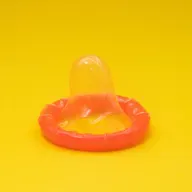18+ Что делать, если порвался презерватив? Экстренная контрацепция // Карина Бондаренко // Секс и гинекология // Сезон 1