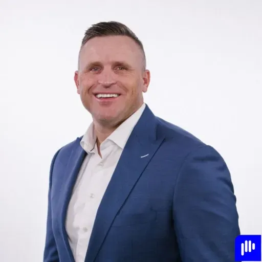 الموسم الأول - الحلقة الخامسة: آدم شانز – 200 صفقة بسبعة أيام… بائع كسر المستحيل