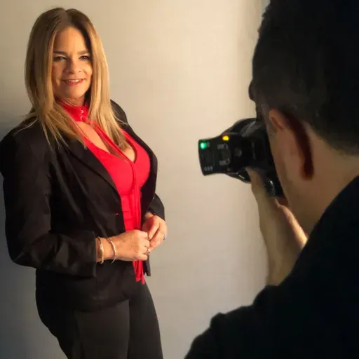 Florida Exclusivo con Sandra Carrasquillo Abril es el mes de concientización sobre el alcohol, pasos para alcanzar el exito y las escuelas