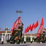 China honors fallen heroes at ceremony on Martyrs' Day  ​