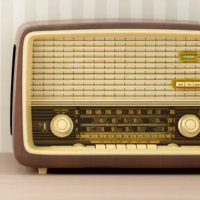 RÁDIO OLONDUNGE VYANGE-ROVY