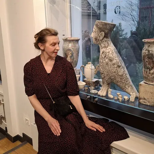 "12:12" - Sanitas Ābelītes keramikas retrospektīva izstāde Porcelāna muzejā