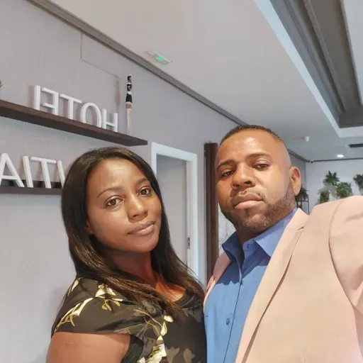 MÚSICA CRISTIANA QUE LEVANTA EL ÁNIMO 2021   ALABANZAS CRISTIANAS PARA ALEGRAR TU DIA.mp3