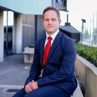 Your Money Maument with Mauritz Oberholzer - Five Smart financial moves you can make before the holidays