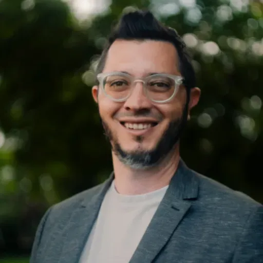 09.11.25 (10h15) | Orphan Sunday (Caio Peres)