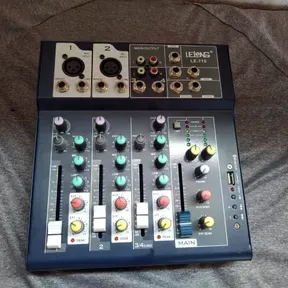 Radio União 2000 FM
