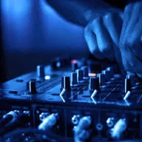 Radio Web Sõ As Melhores