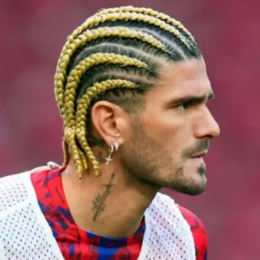 LAS TRENZAS EN EL PELO, DE LA LUCHA CONTRA LA ESCLAVITUD HASTA LA MODA (¿Y LA APROPIACIÓN CULTURAL?)