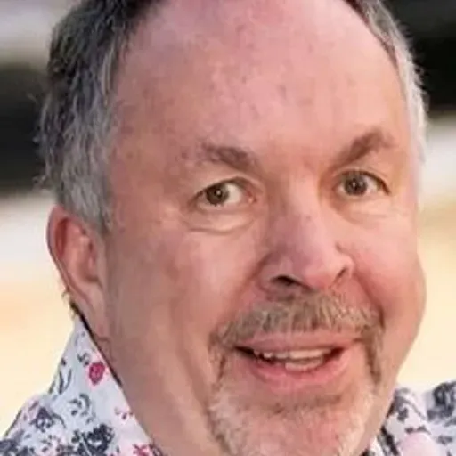 Andy Peebles Last Interview - Ashley chats to the legendary former Radio 1 DJ who was the last to interview John Lennon