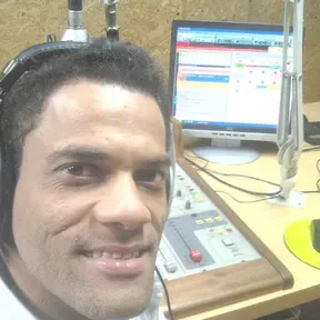 WEB RÁDIO COLATINA