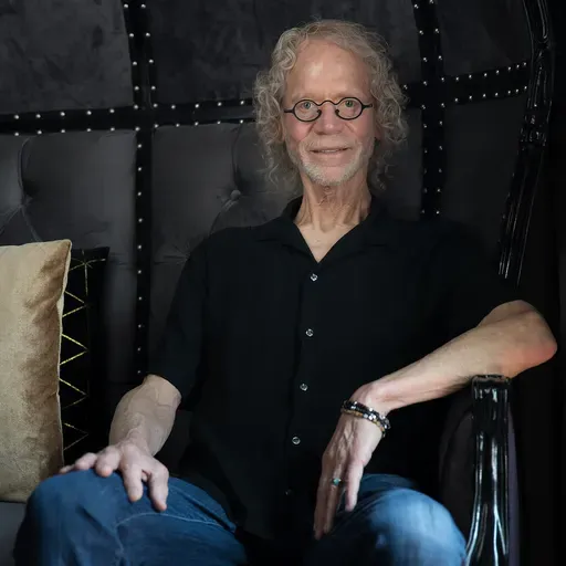 ποΈ"I'm Still Here": Resilience, Leadership & Life Lessons with Tom LeNoble | Real English Conversations for Global Professionals