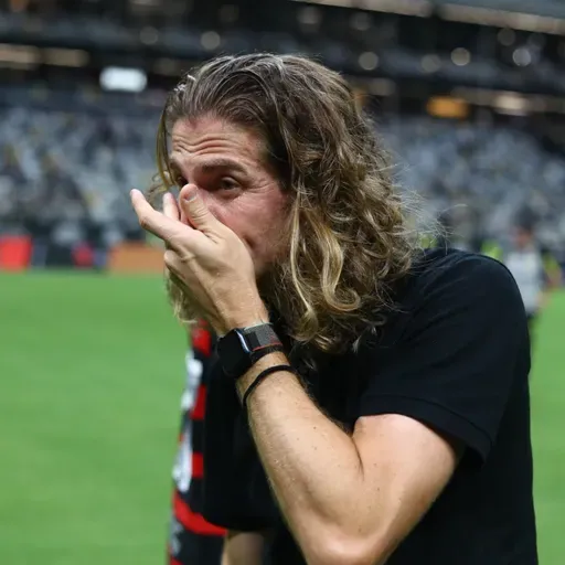 Novo Comando de Felipe Luiz: A estratégia que mudou o Flamengo!