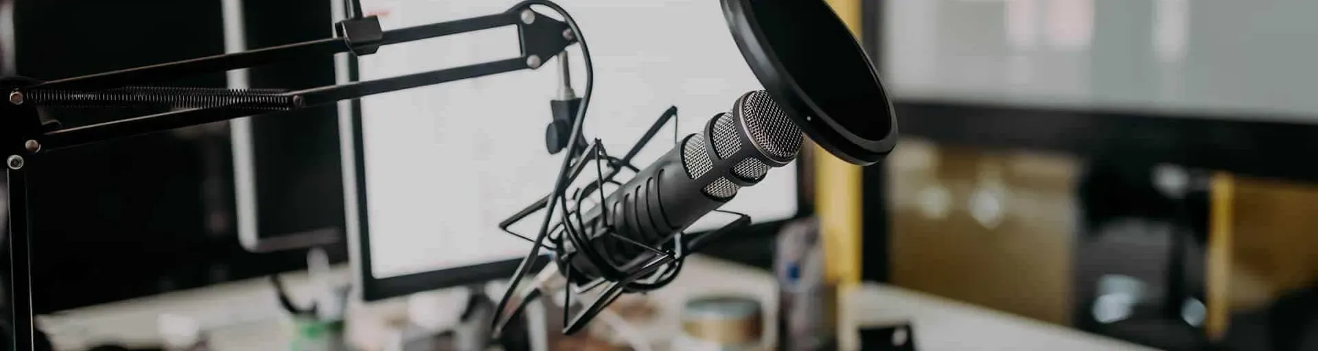 RADIO LIVRE  FM