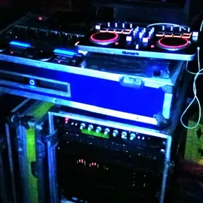 Dream waves fm