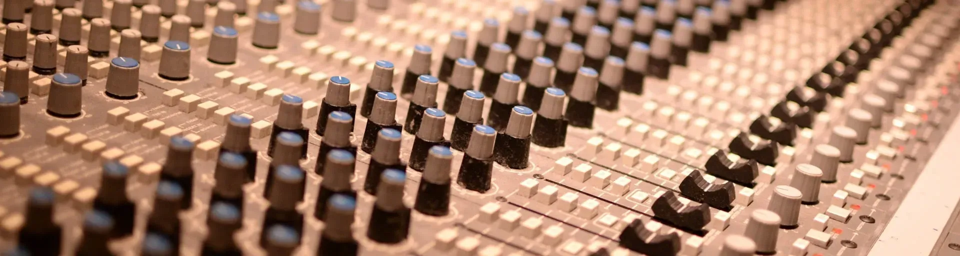 web radio esperança 97