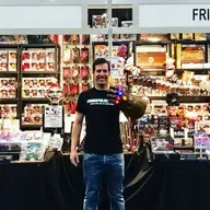 La Vinuteca: Con Mario Navarro de la famosa tienda Frikipolis