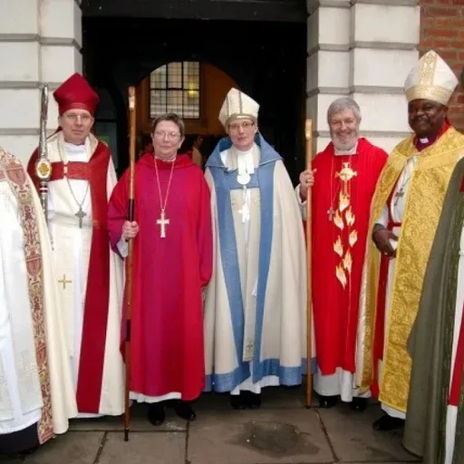 Латвийские женщины-пасторы на выставке "Неудобное призвание""