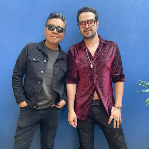 Los Daniels rumbo al Teatro Metropolitan