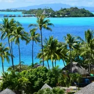 Así es Bora Bora: hoteles sobre el agua y paisajes únicos