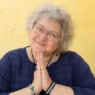 Divine Feminine Archetypes: How Greek Goddesses Can Help Women Reclaim Self-Love — Isaya Gabriel