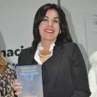 LIBRO DE ZULEIKA BENEL REVELA LOS ABUSOS DE PODER POLÍTICO EN EL PERÚ