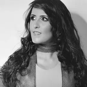 TÂNGELA VIEIRA