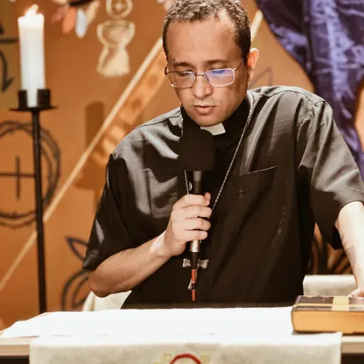 O amor que dobra os joelhos | Diác. Elias Valentin