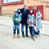 Una pareja internacional abre un bar restaurante en Anento