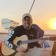 Rob Moore (Fire Service Special Operations, Ice Hockey and Refinding Faith) - Episode 1210