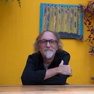 Puentes: Recordamos al escritor, traductor y viajero Christian Kupchik