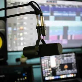 REFINERS PALACE INTERNATIONAL RADIO