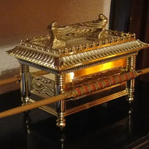 Voces del Misterio: El enigma de los objetos que cambian el destino, con Lorenzo Fernández Bueno