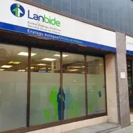 Langabezi sarien transferentziaren inguruko zalantzak aztertu ditugu