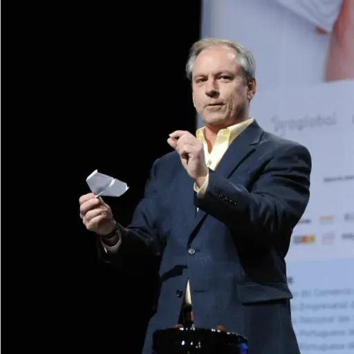 🎙️New Episode: The Psychology of Influence, Human Connection & High-Performance Communication with Bob Phibbs | Real English Conversations For Global Professionals