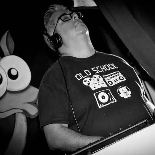 OKUPACION KABINA ZAPATILLA POWA con JdjZgz Adri Kane Adrian Fay y Dj Korny