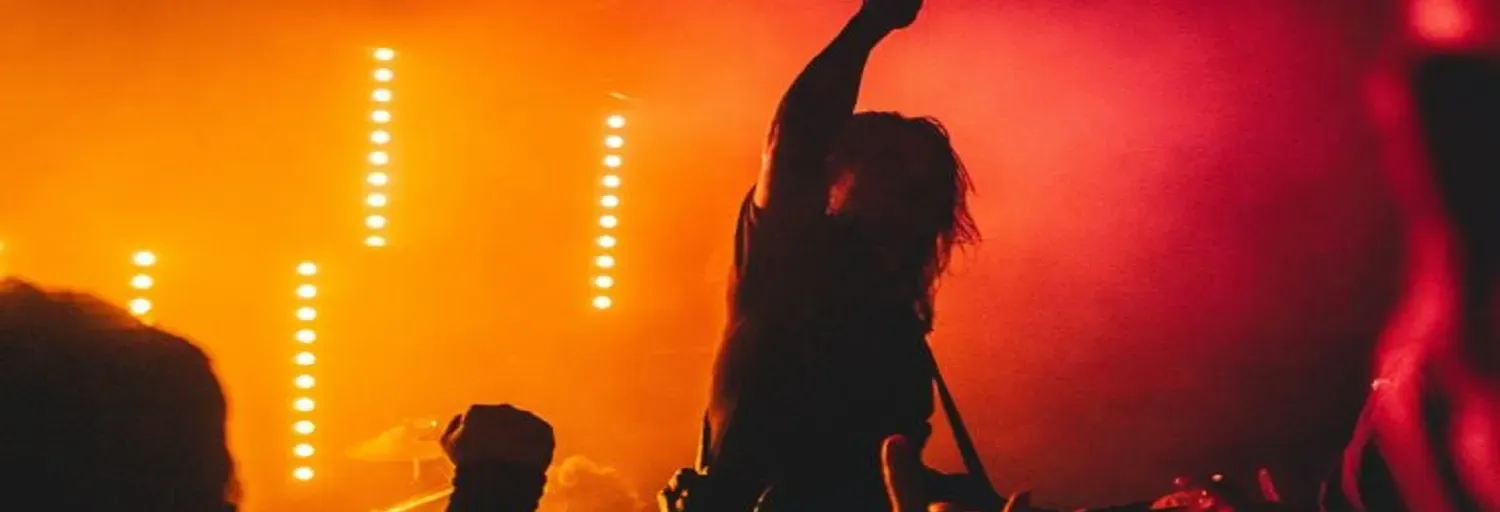 METAL.