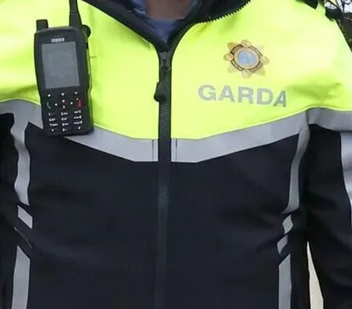 Tús Áite: Bronntanais do Ghardaí