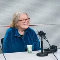 Krustpunktā Brīvais mikrofons ar muzikoloģi un kultūras žurnālisti Inesi Lūsiņu