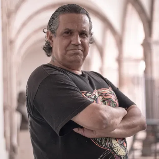 Literatura - 32 - Selección de Tomás Rico Cano y Homero Aridjis. En voz de Ernesto Hernández