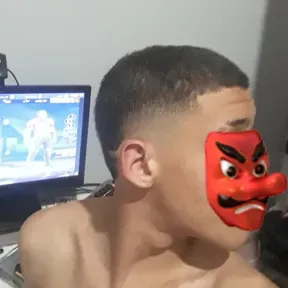toma despercebida