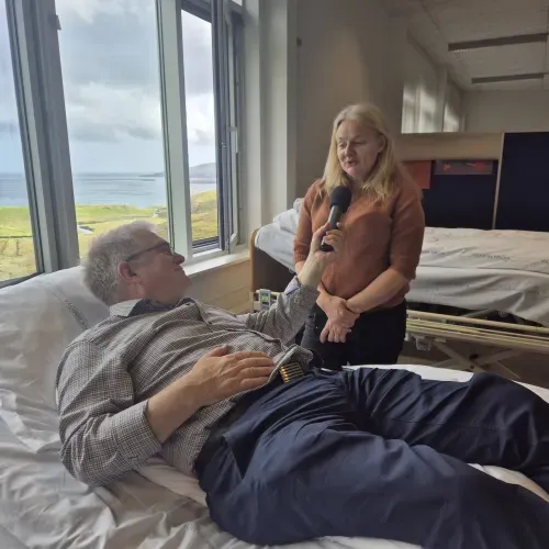 Við Tórði á túri á Heilsuskúla Føroya í Suðuroy