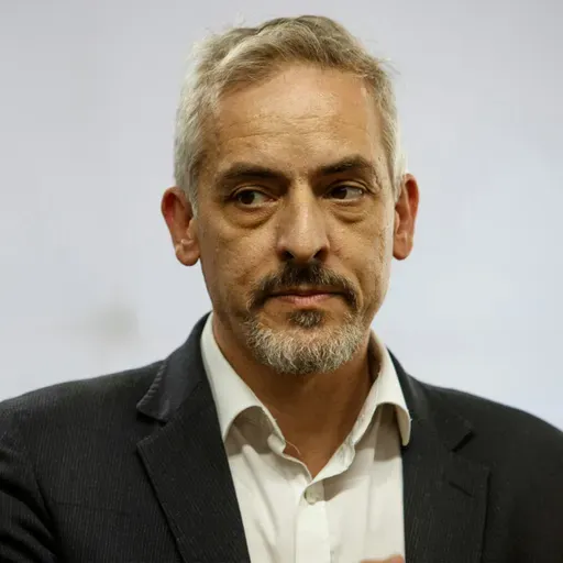 Luis Thayer e investigación por vuelos chárter con menores desde Haití: "Falta templanza, racionalidad y decencia en el debate público"